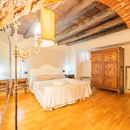 בית הארחה Antico Palazzo 4*