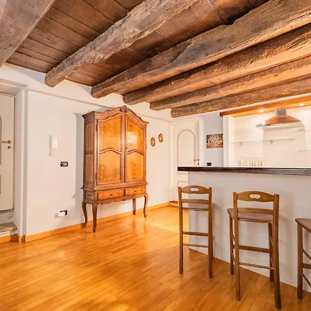 בית הארחה Antico Palazzo 4*