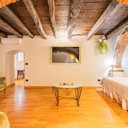 Antico Palazzo Affittacamere Mondovì