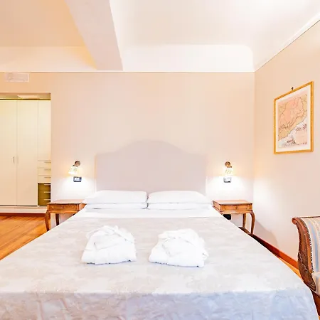 Antico Palazzo בית הארחה 4*