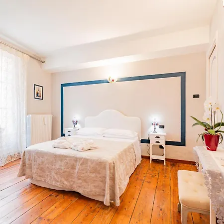 Antico Palazzo Affittacamere 4*