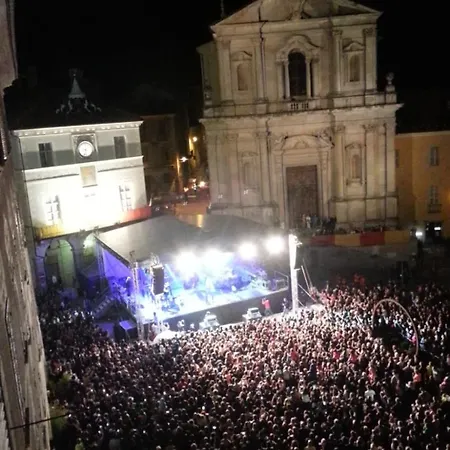 בית הארחה Antico Palazzo 4*