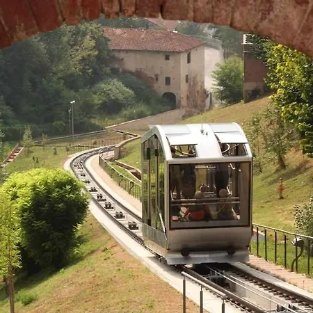 Antico Palazzo Affittacamere 4*